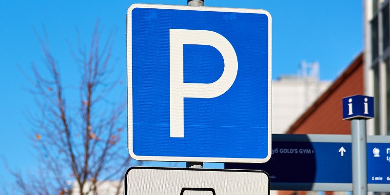 Для резидентов четырех районов ЦАО расширили зону действия парковочных разрешений